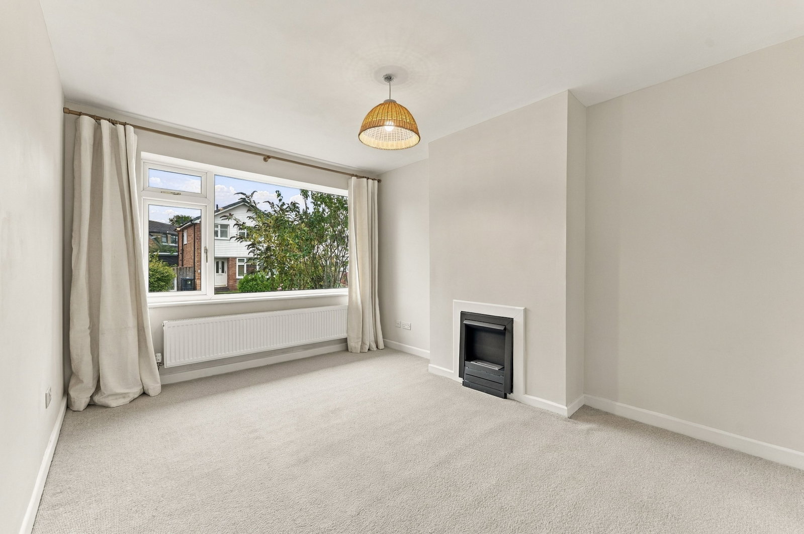 Semi Detached House for sale in Macclesfield, Arbour Close, Tytherington, 775 m²