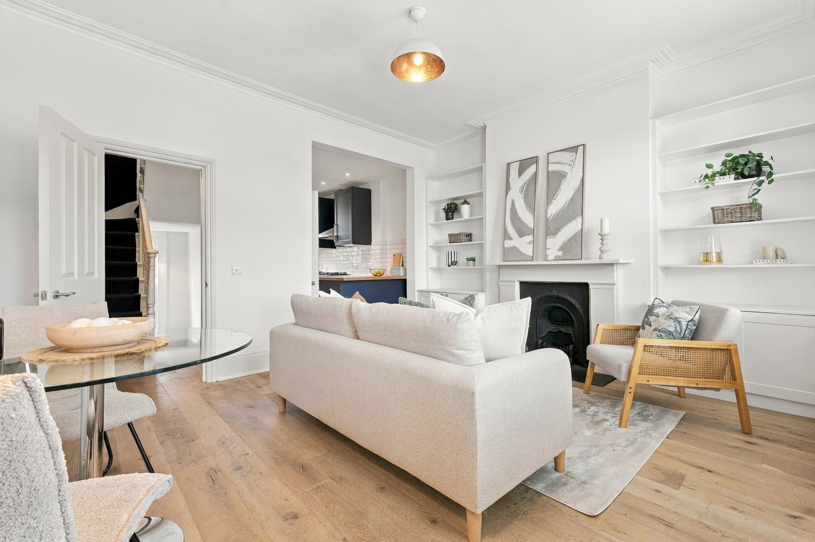 Apartment for sale in London, Parsons Mews, Tonsleys, SW18