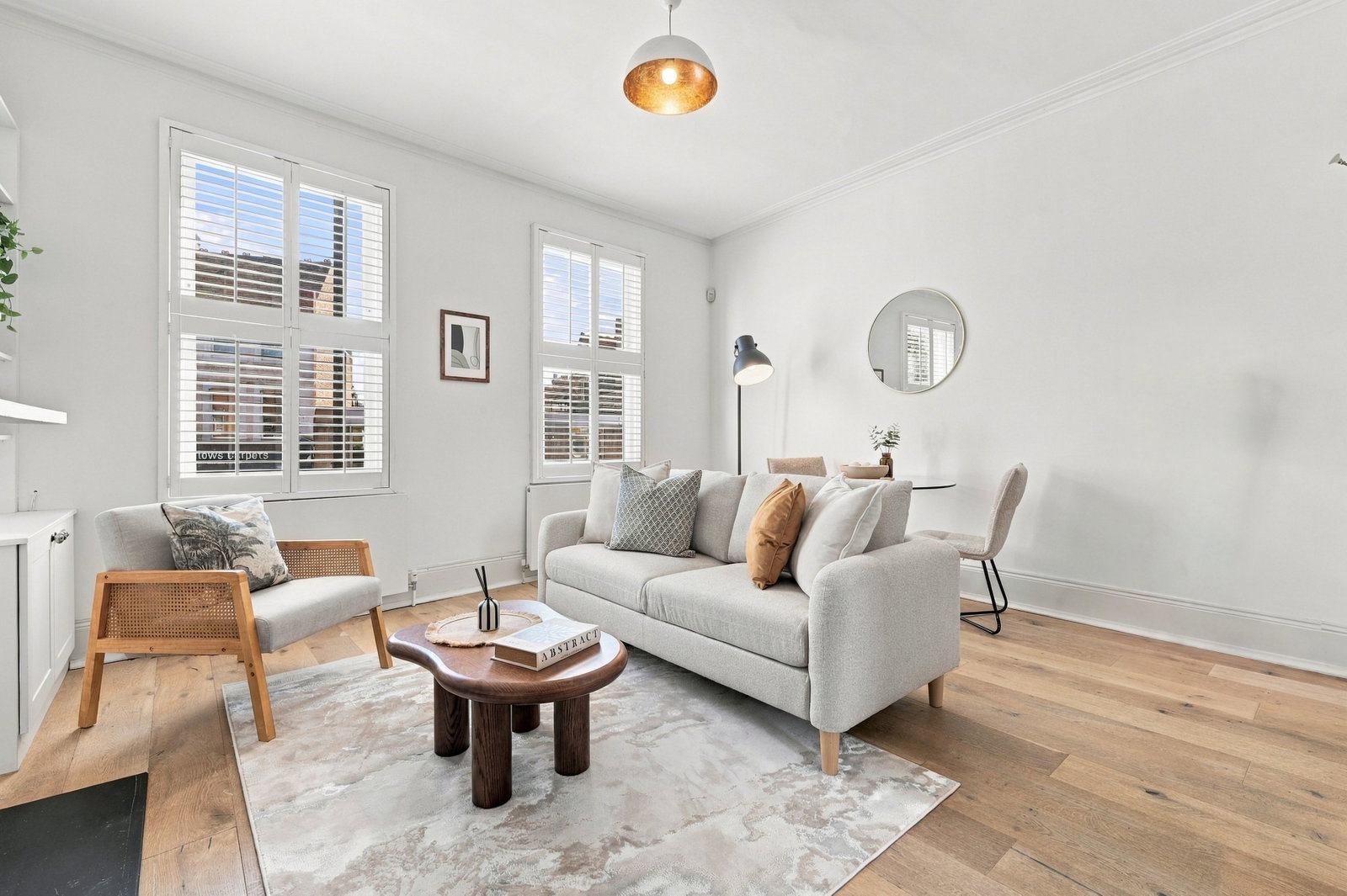 Apartment for sale in London, Parsons Mews, Tonsleys, SW18