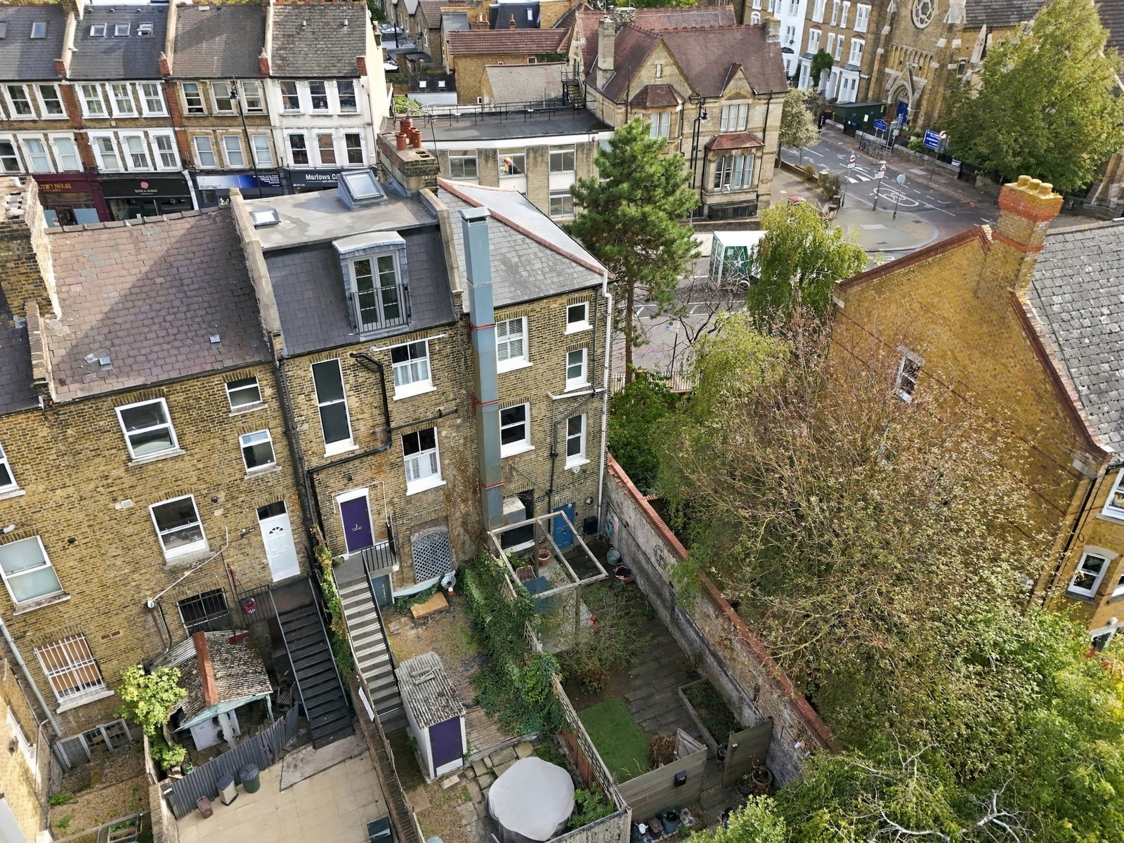 Apartment for sale in London, Parsons Mews, Tonsleys, SW18