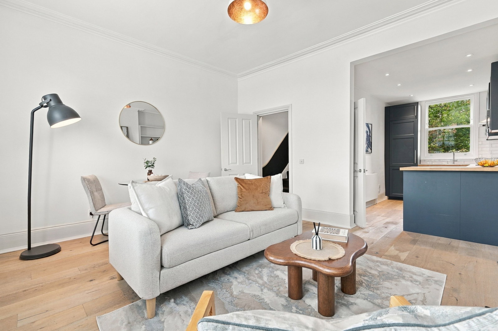 Apartment for sale in London, Parsons Mews, Tonsleys, SW18