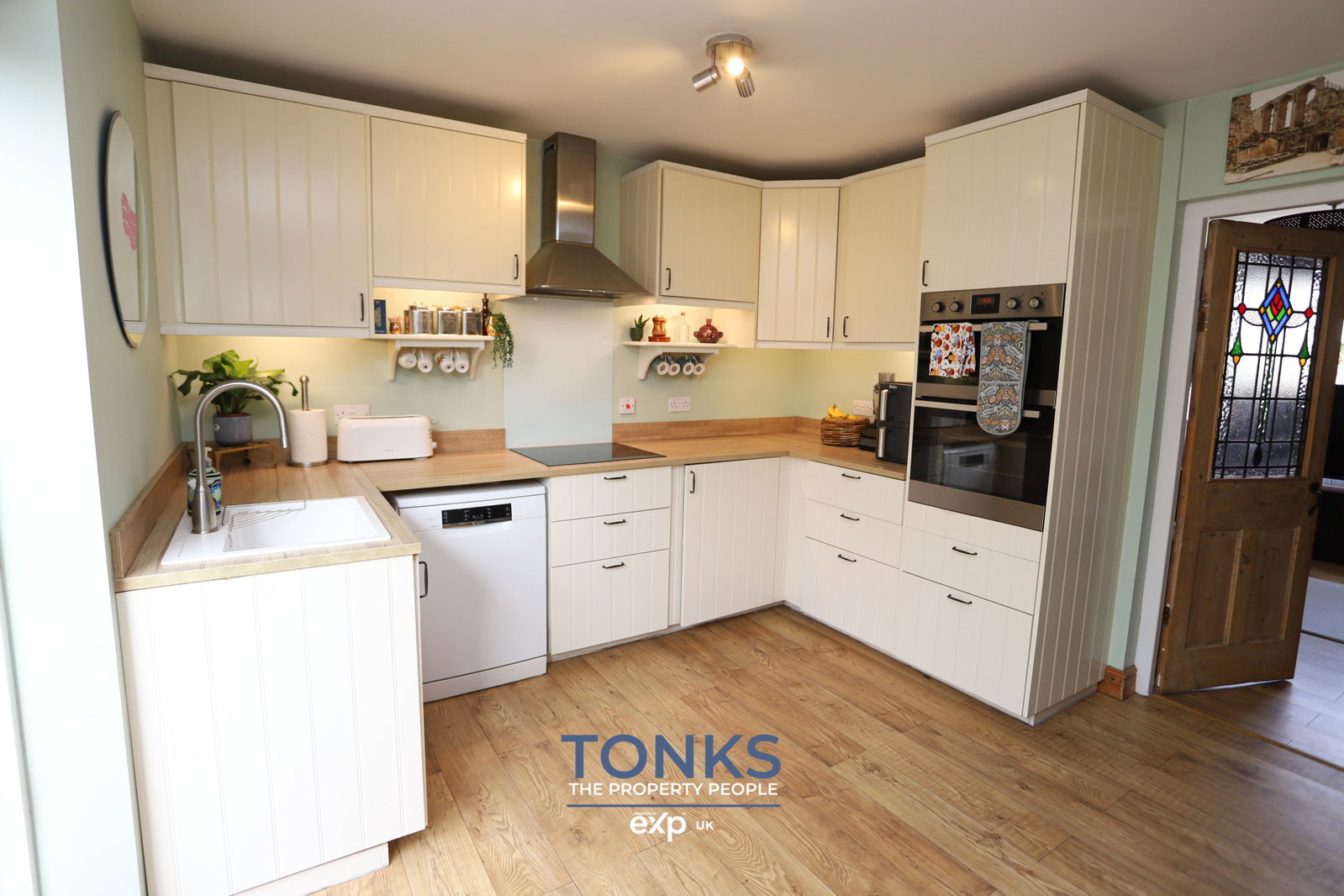 Semi Detached House for sale in Halesowen, Somers Road, Halesowen, B62 8EN