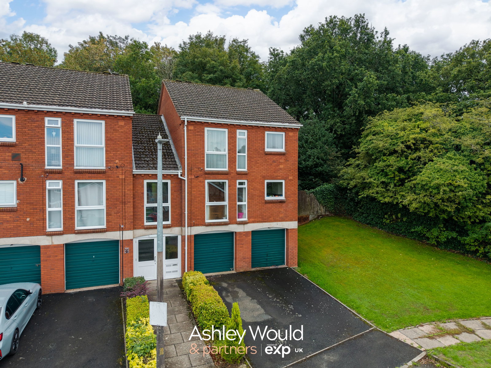 Apartment for sale in Halesowen, Princess Crescent, Halesowen, B63 3QG