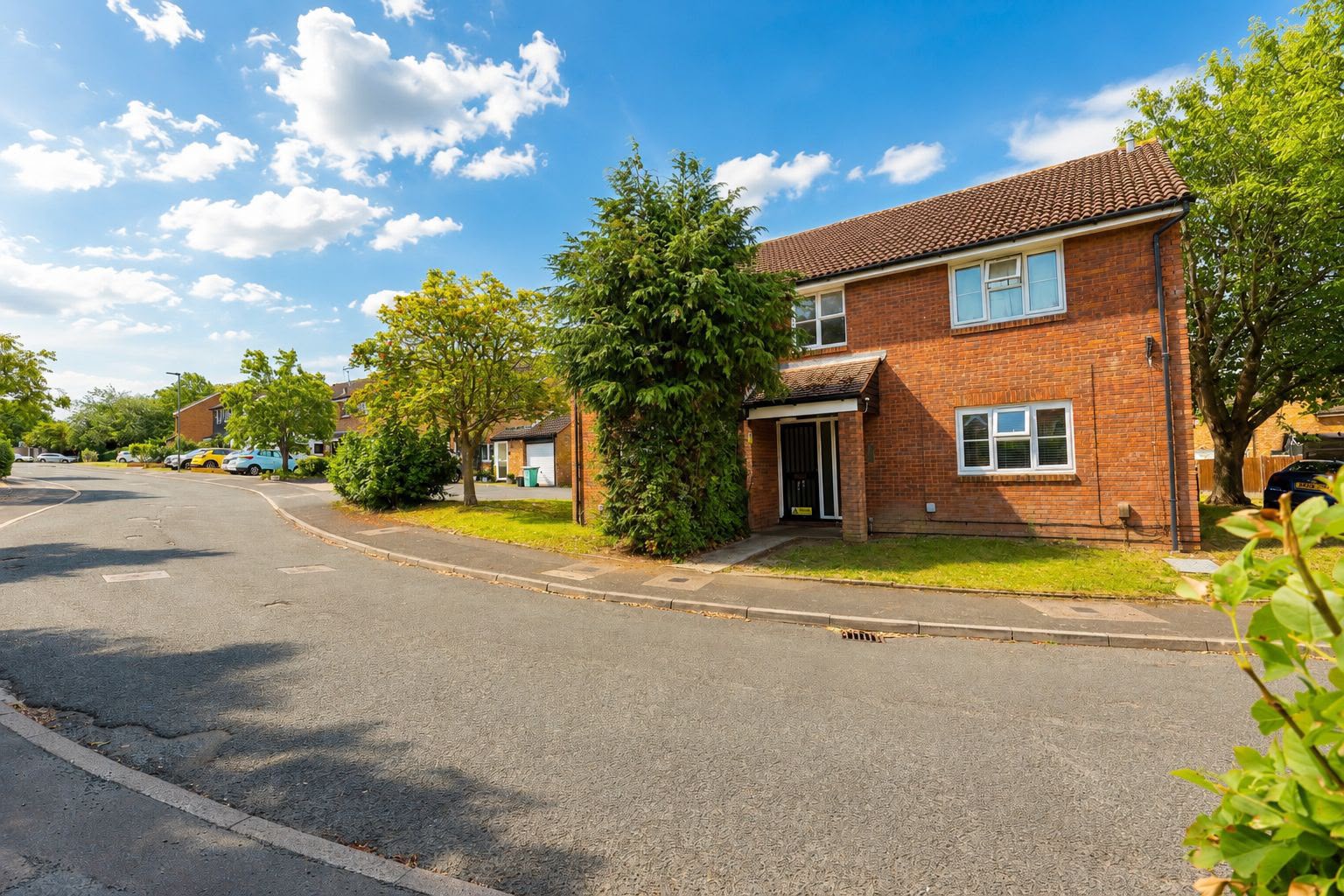 Flat for sale in Orpington, Doveney Close, Orpington, BR5 3WF