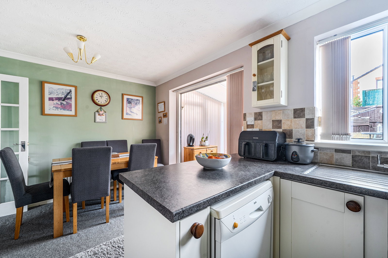 End Of Terrace House for sale in Melksham, Magister Road, Bowerhill, Melksham, 814 m²