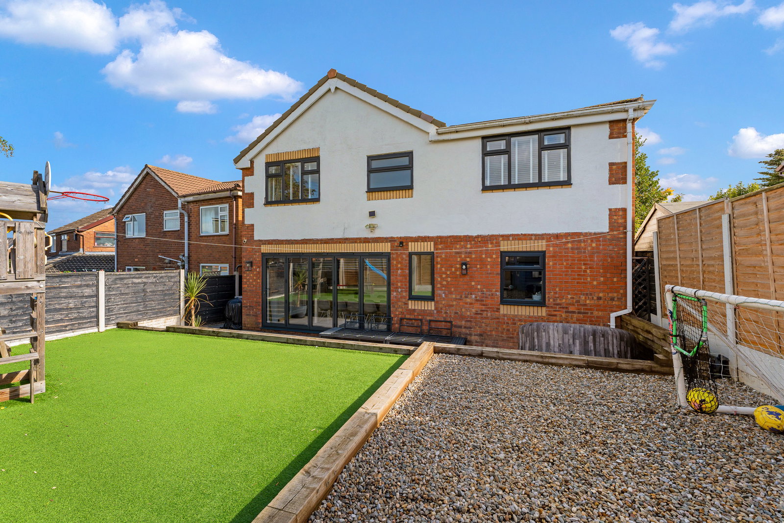 Detached House for sale in Bury, Gawthorpe Close, Bury, BL9 8BL, 1874 m²