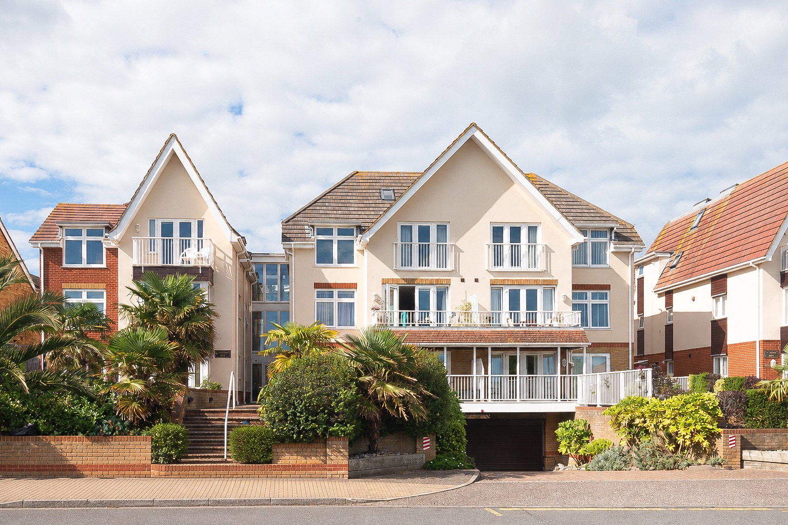 Flat for sale in Broadstairs, Dumpton Park Drive, Broadstairs, CT10 1RT