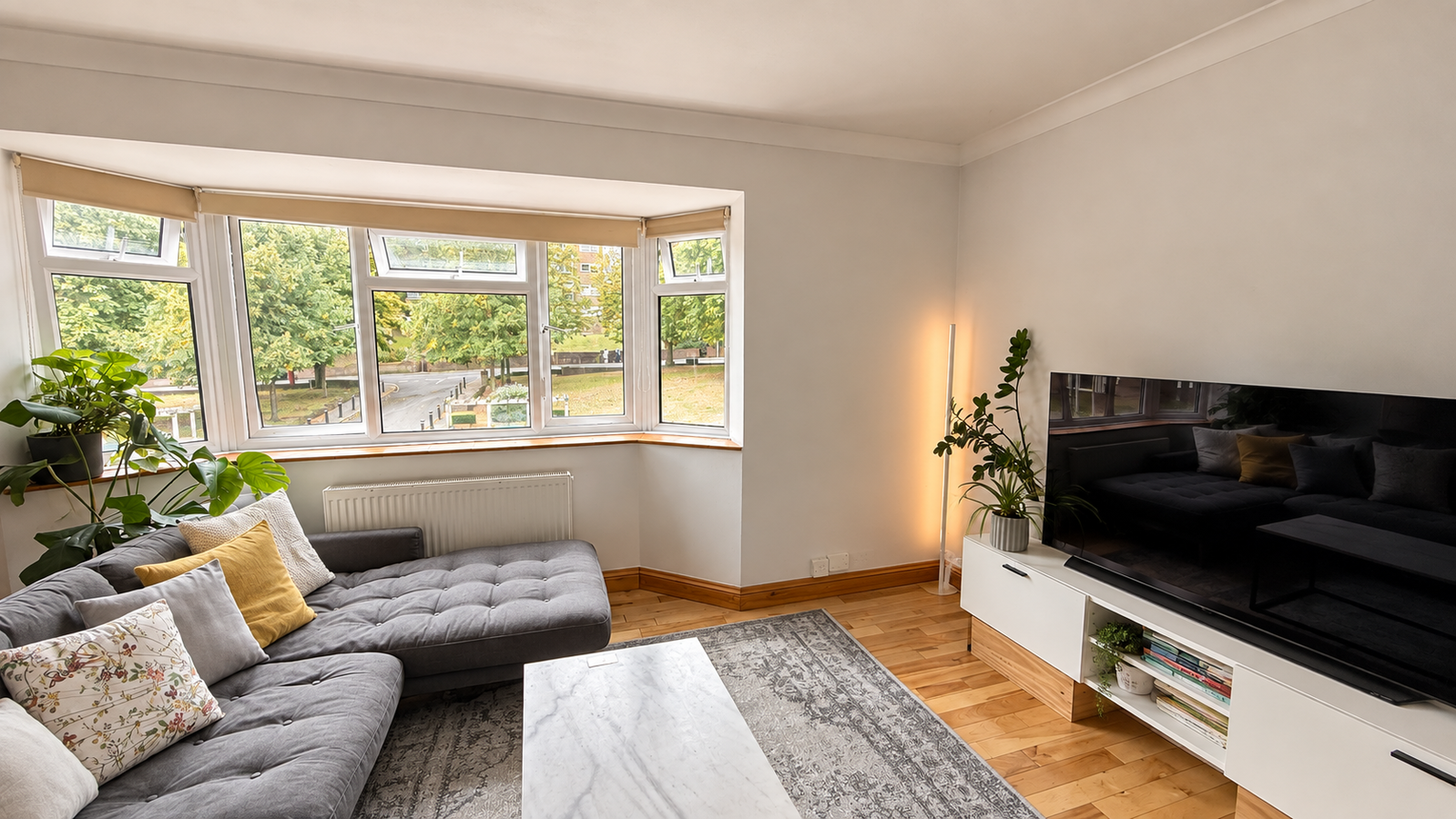 Flat for sale in Bromley, Bromley Road, Shortlands, Bromley, BR2 0AH