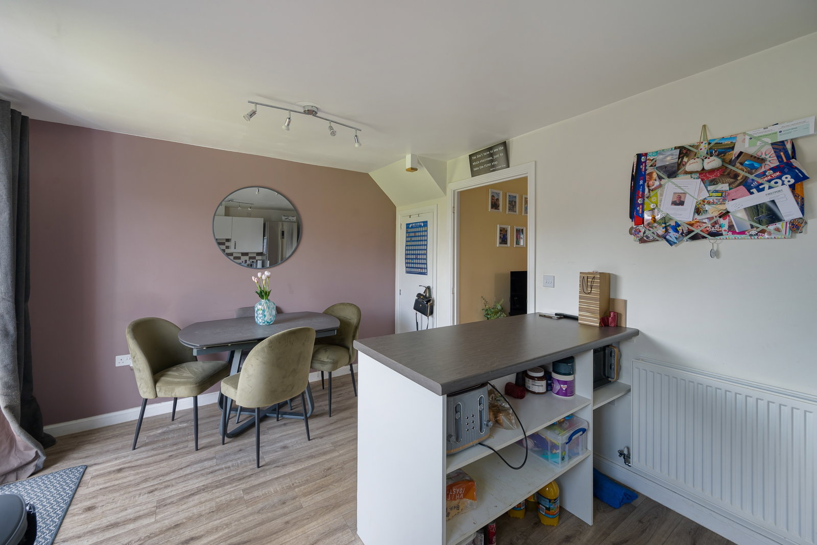 Semi Detached House for sale in Grantham, Helmsley Road in Grantham, 828 m²