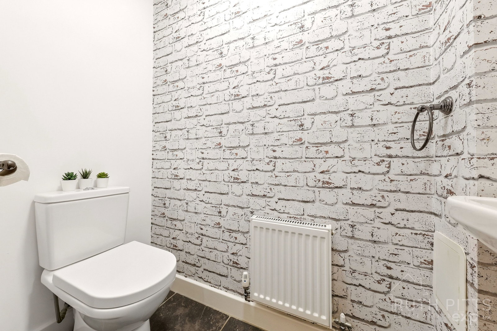 Terraced House for sale in Pontefract, Madison Close, Ackworth, WF7