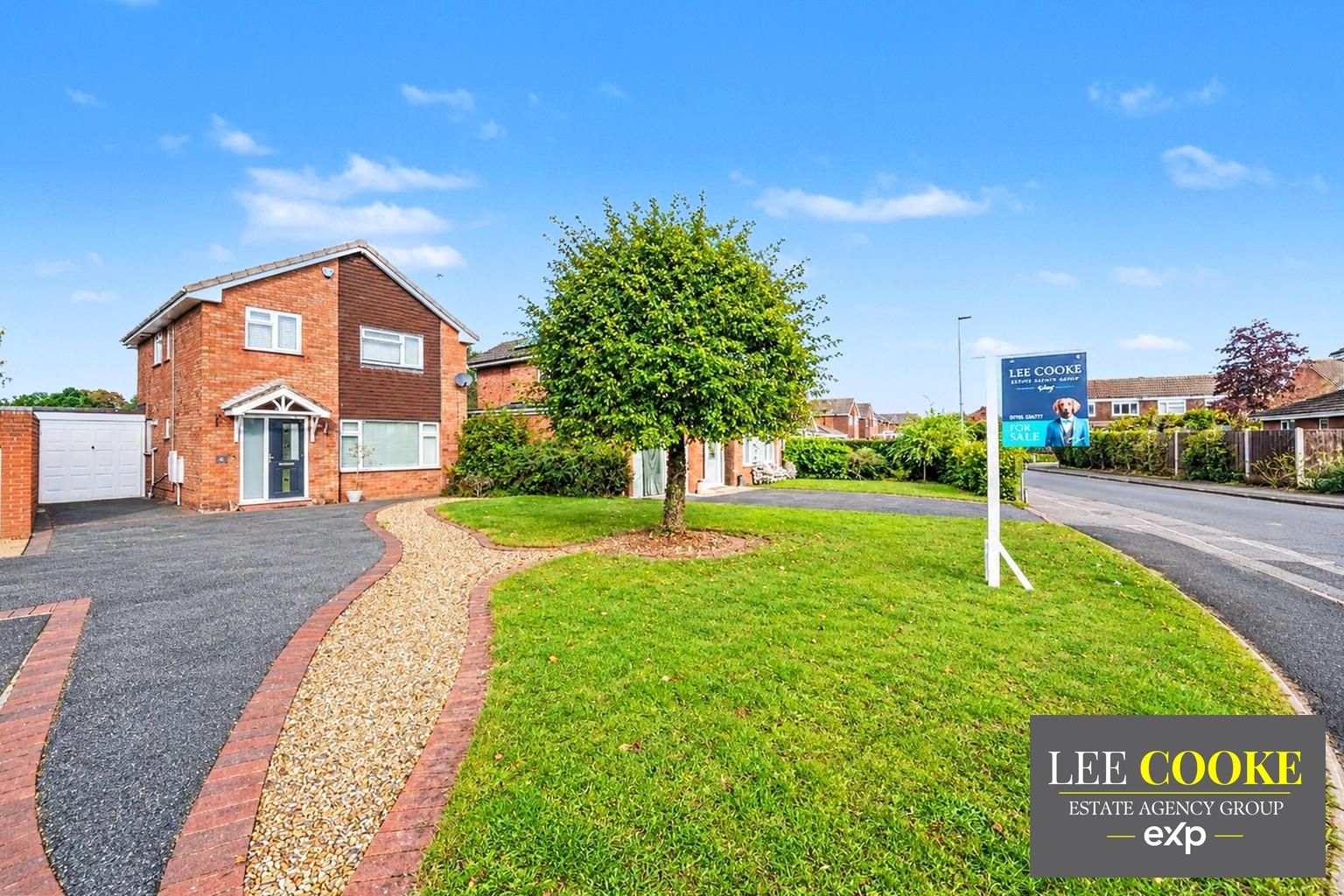 Detached House for sale in Stafford, Downford Close, Wheaton Aston, Stafford, ST19 9QA