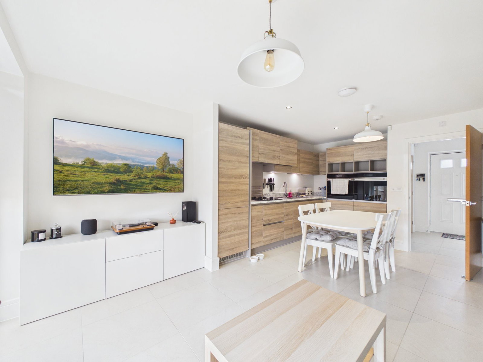 Semi Detached House for sale in Mansfield, Shilling Road, Mansfield, Nottinghamshire, NG18 6AF