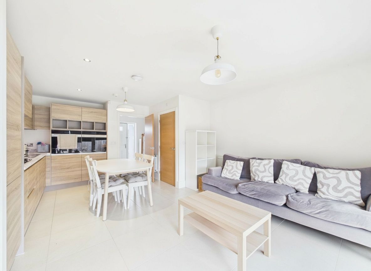 Semi Detached House for sale in Mansfield, Shilling Road, Mansfield, Nottinghamshire, NG18 6AF