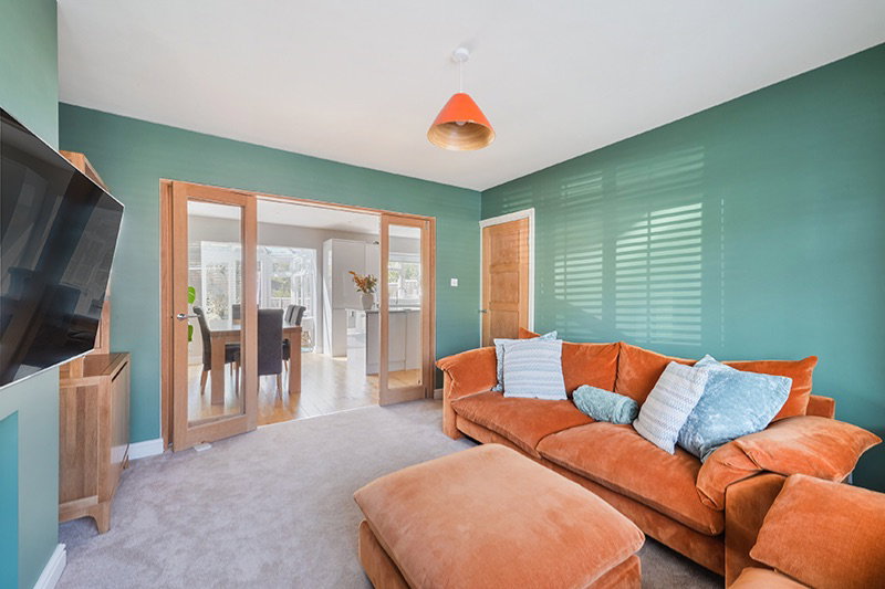 Terraced House for sale in Epsom, Albert Road, Epsom, KT17 4EL, 1006 m²
