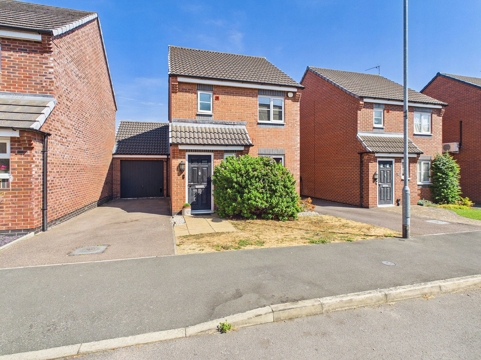 Detached House for sale in Leicester, Hoffler Close, Countesthorpe