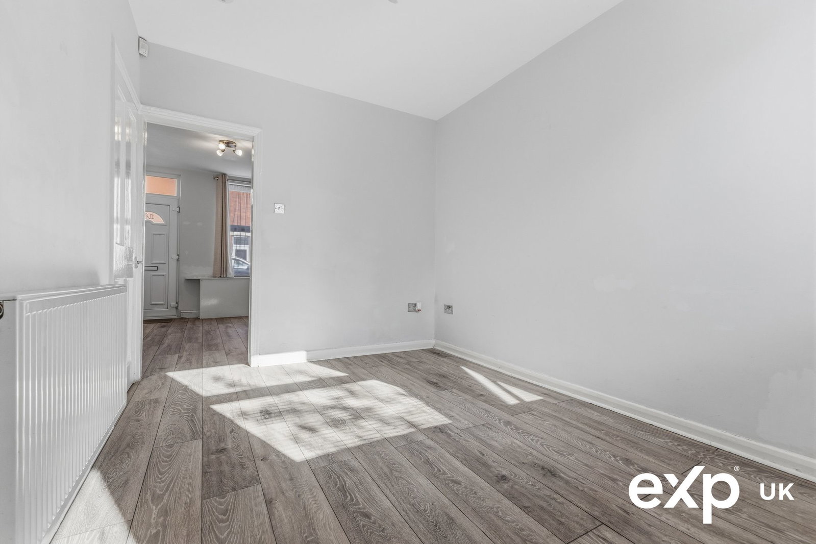 Terraced House for sale in Nottingham, Athorpe Grove, Nottingham, NG6 0AJ, 651 m²