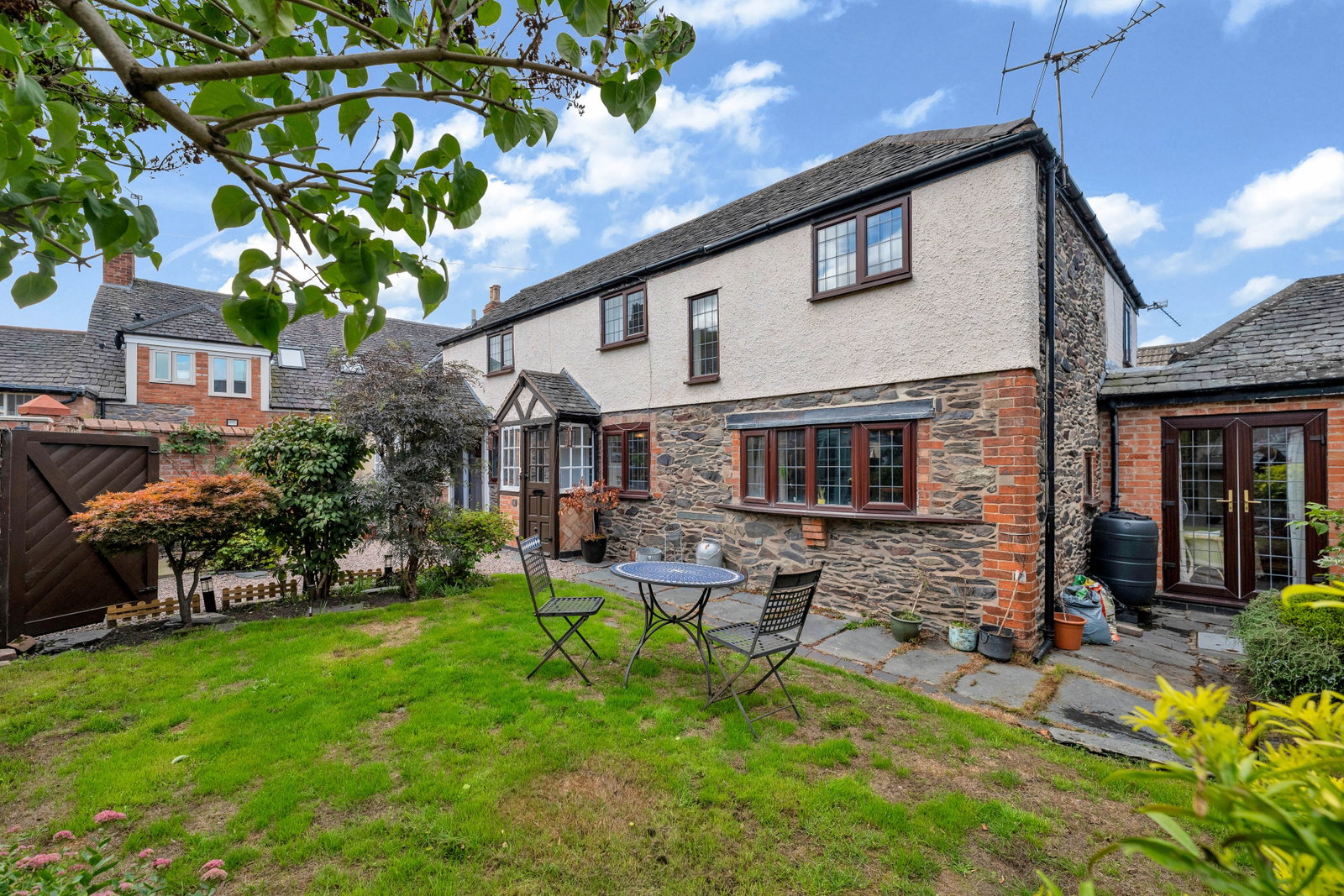 Semi Detached House for sale in Loughborough, Meadow Road, Woodhouse Eaves, LE12 8SA