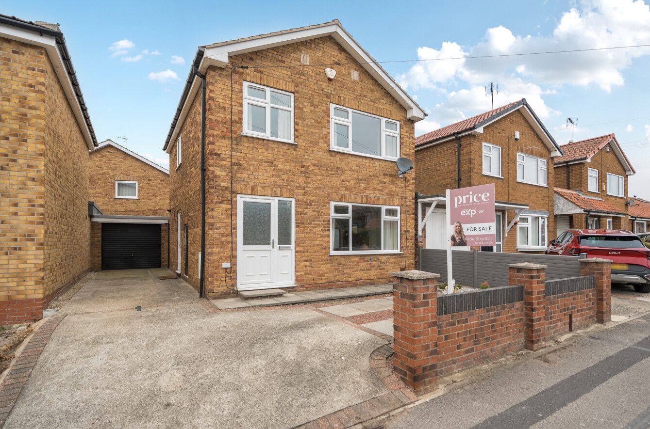 Detached House for sale in York, Highthorn Road, York, YO31 9HF, 965 m²