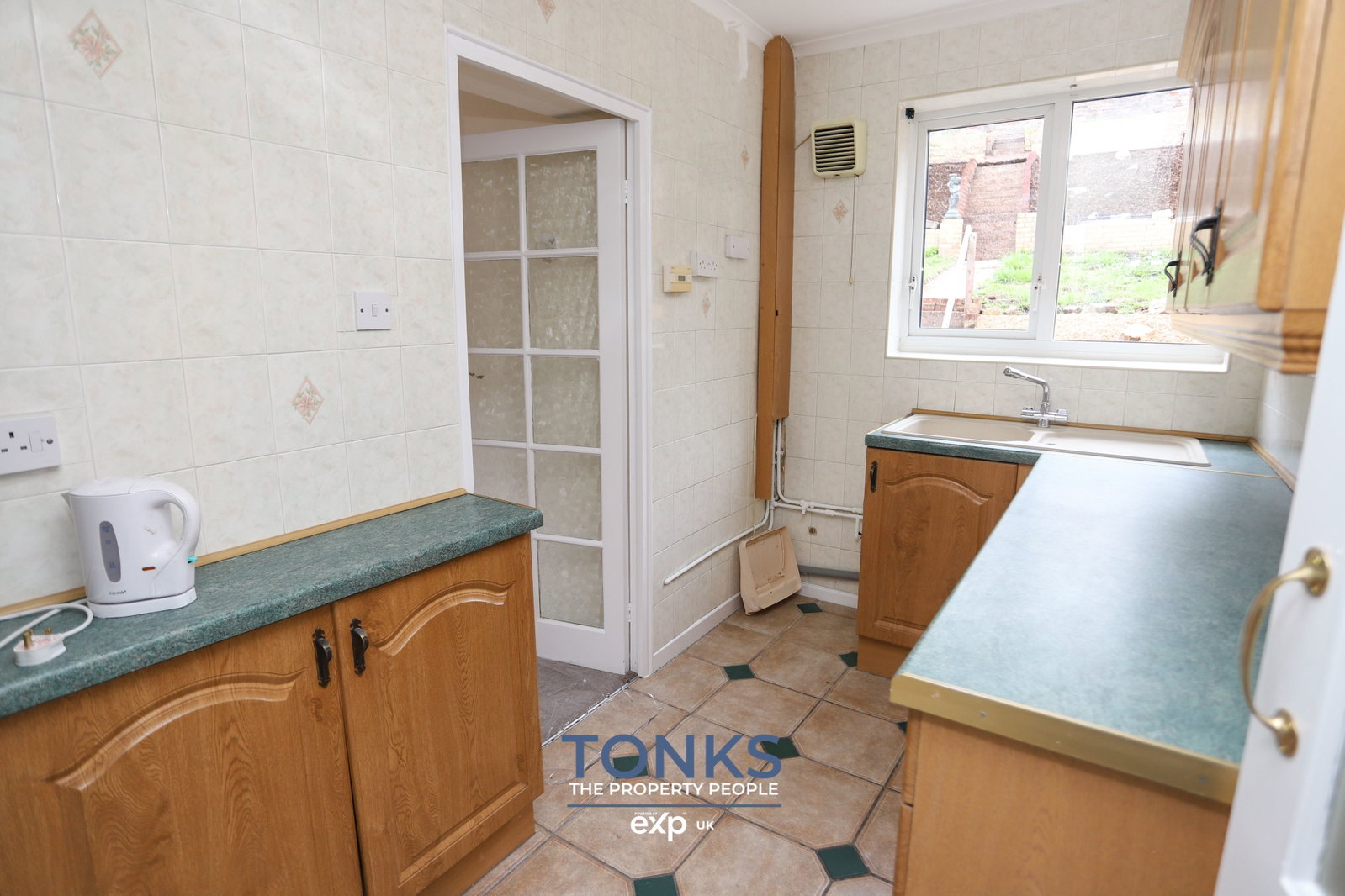 Semi Detached House for sale in Bilston, Oldfield Road, Bilston, WV14 9AH