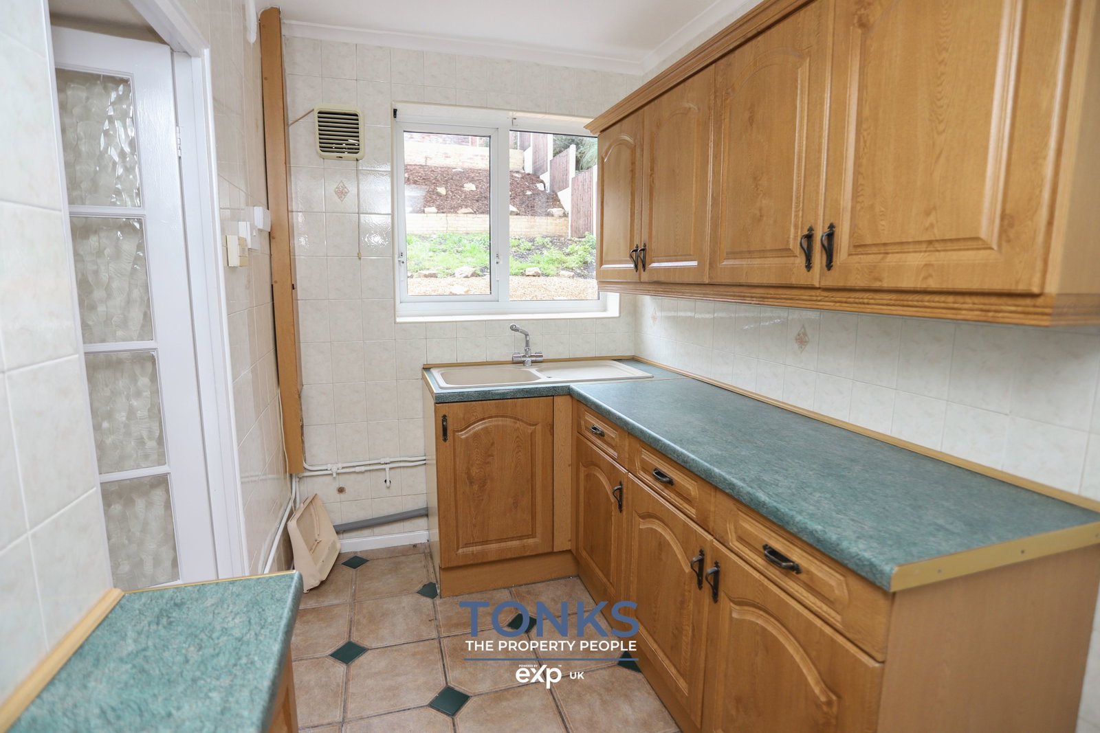 Semi Detached House for sale in Bilston, Oldfield Road, Bilston, WV14 9AH