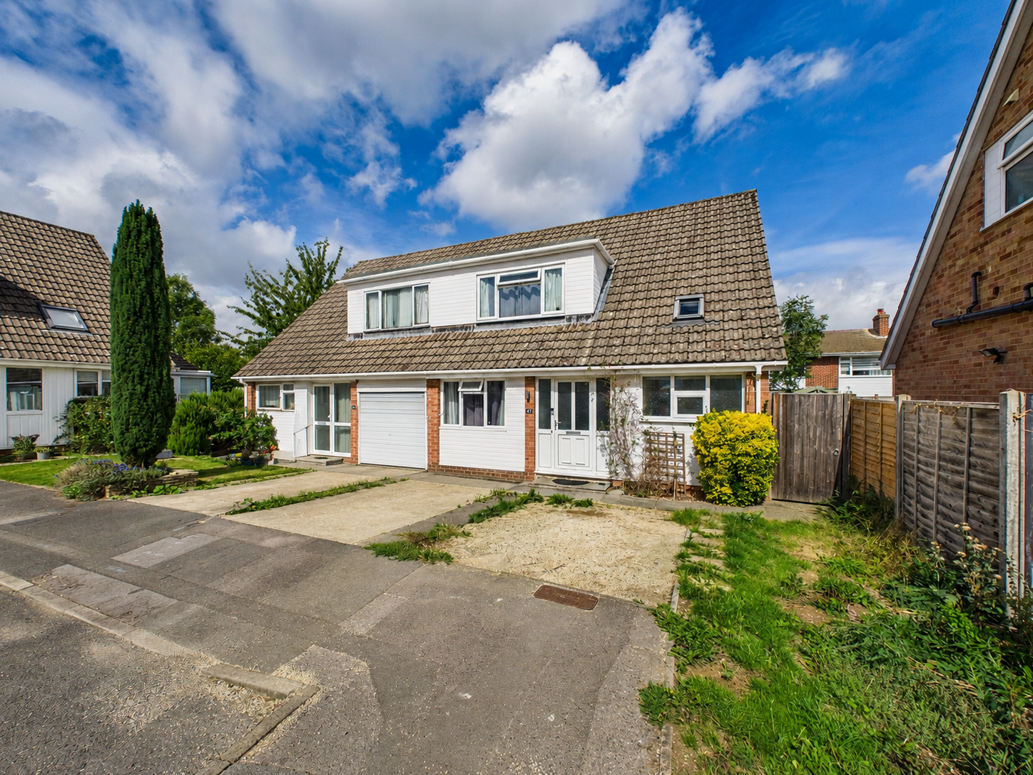 Semi Detached House for sale in Cheltenham, Longway Avenue, Charlton Kings, Cheltenham, GL53 9JJ