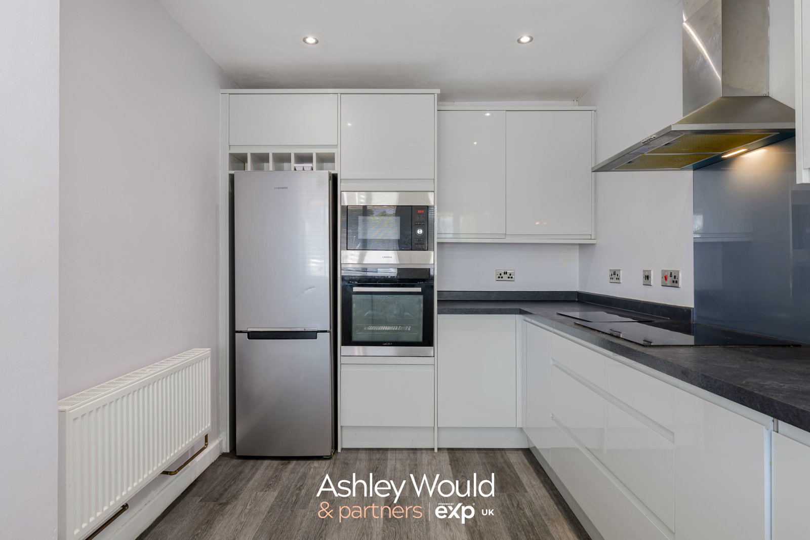 Semi Detached House for sale in Kingswinford, Earlswood Road, Kingswinford, DY6