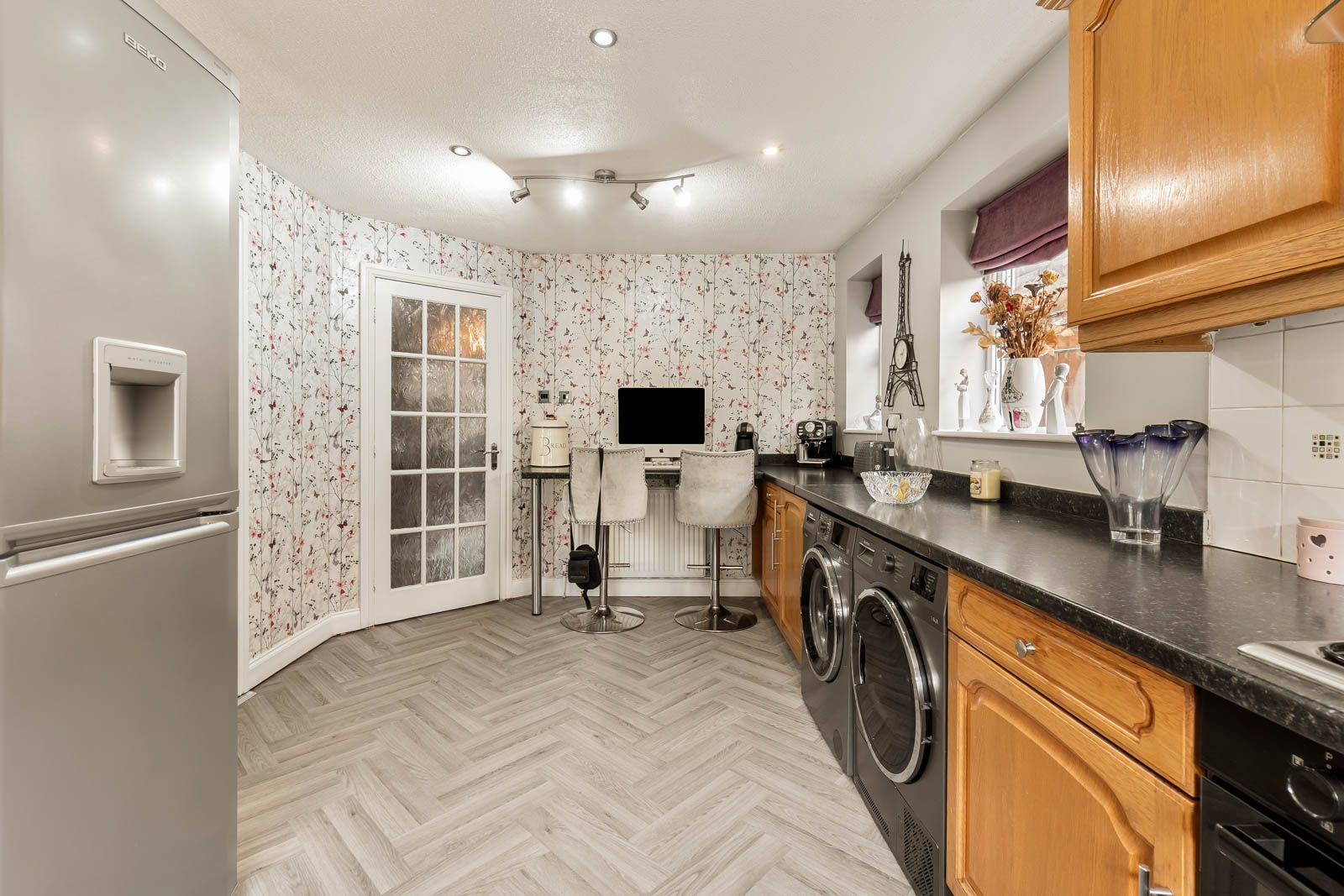 Detached House for sale in Bradford, Marquis Avenue, Oakenshaw