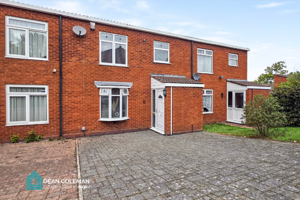 Terraced House for sale in Birmingham, Firhill Croft, Druids Heath, B14 5UP, 933 m²