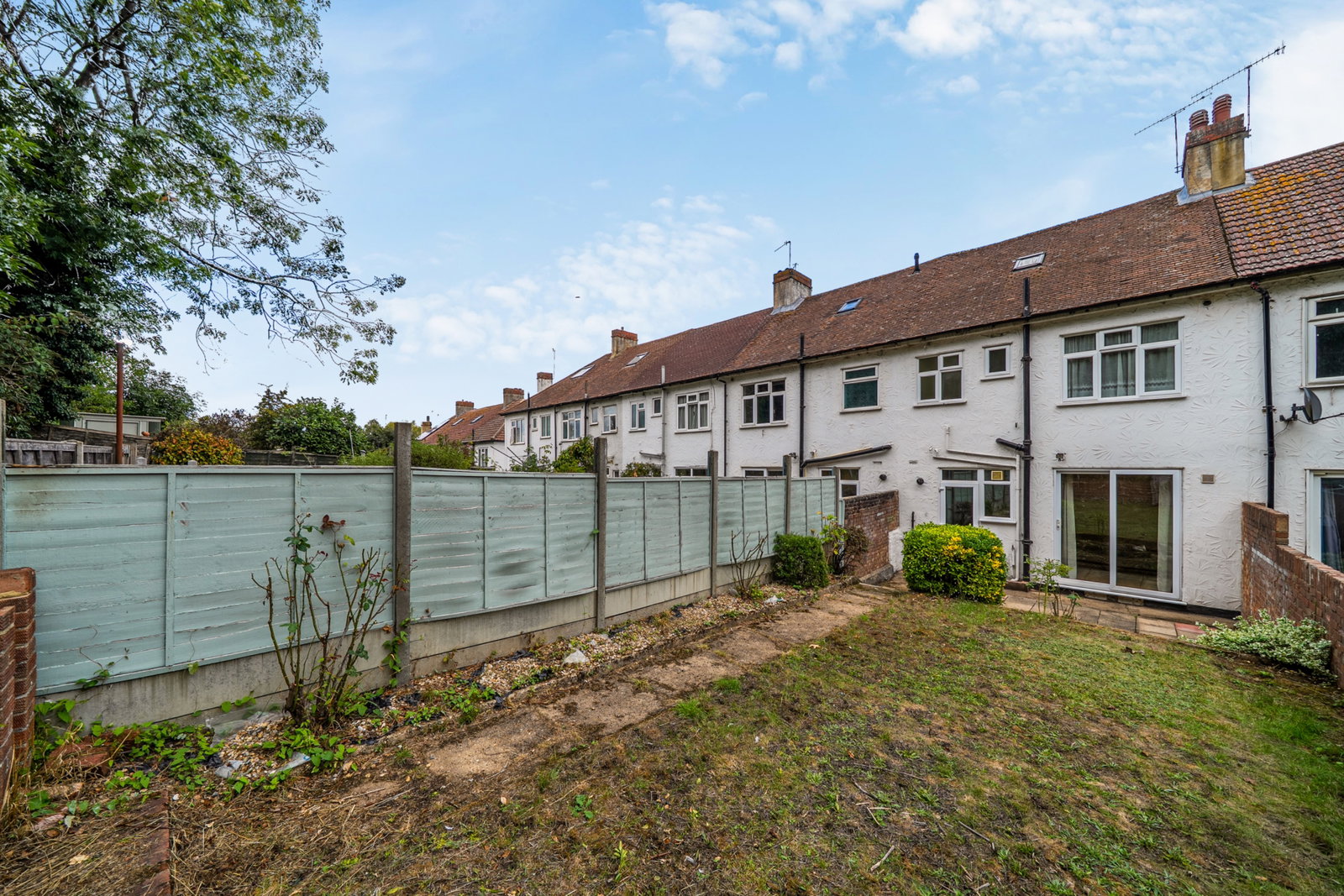 Terraced House for sale in London, Alliance Road, London, SE18 2BA