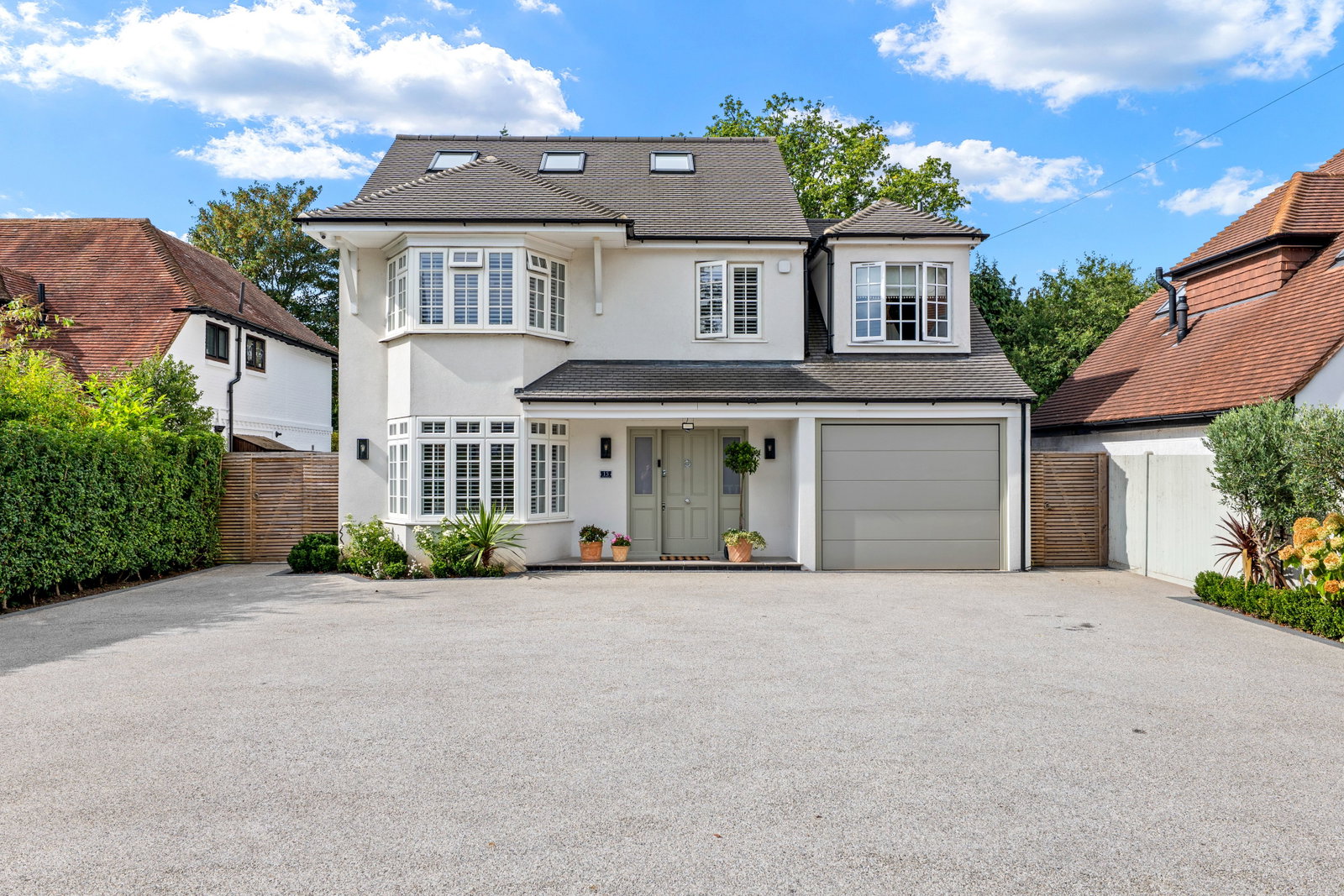 Detached House for sale in Tadworth, Tadorne Road, Tadworth, Surrey, KT20 5TD, 2698 m²