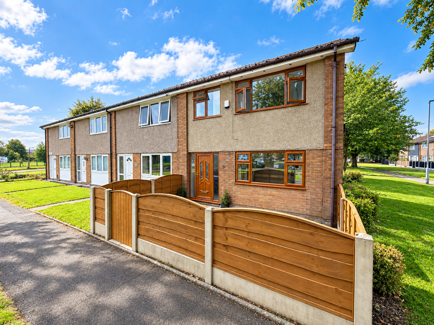 End Of Terrace House for sale in Stockport, Hardberry Place, Offerton, Stockport, SK2 5LF