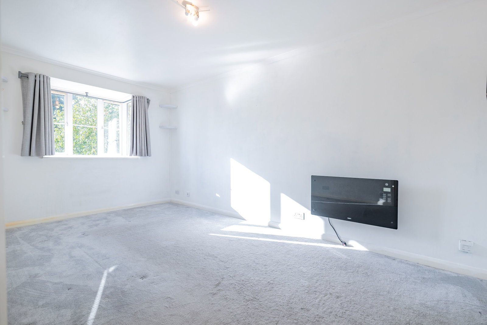 Flat for sale in Crowborough, Whitehill Road, Crowborough, TN6 1NW