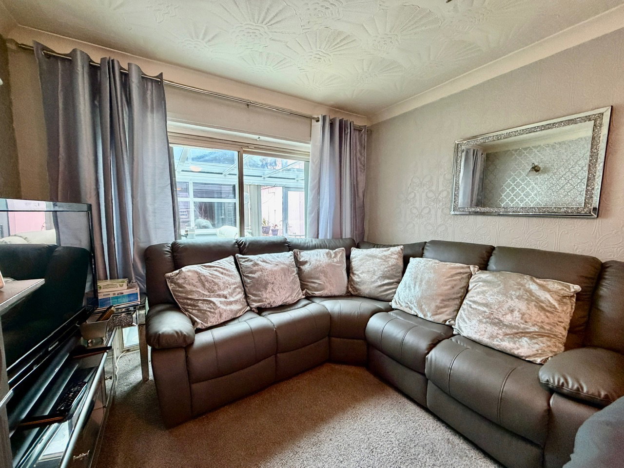 Semi Detached Bungalow for sale in Blackwood, Pantycefn Road, Markham, Blackwood, NP12 0QD