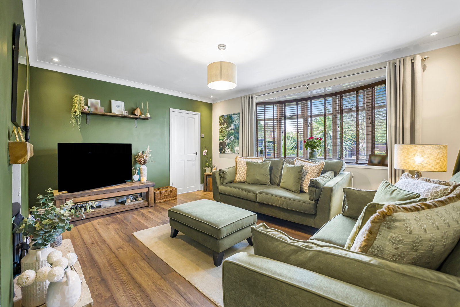 Semi Detached House for sale in Stockton-on-tees, Branksome Grove, Hartburn, 1305 m²