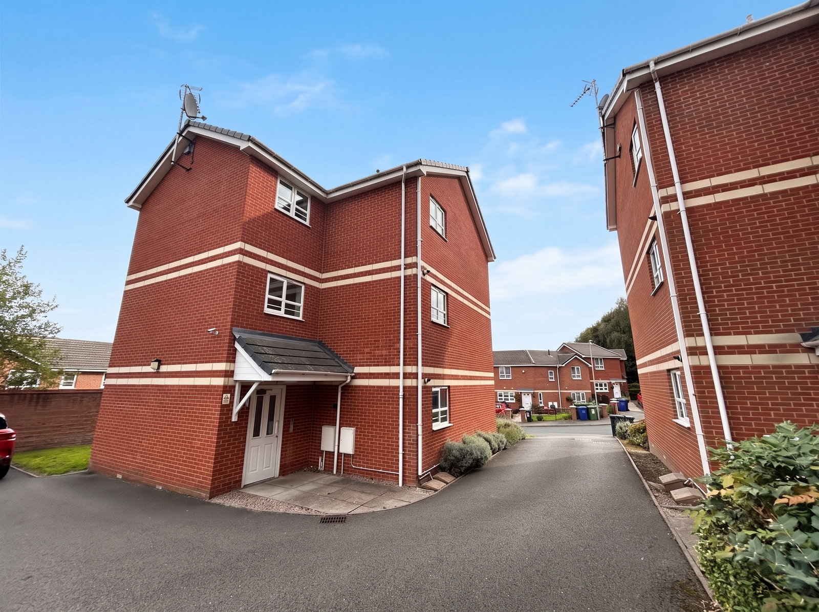 Flat for sale in Halesowen, Bethesda Gardens, Cradley, B63 2UN