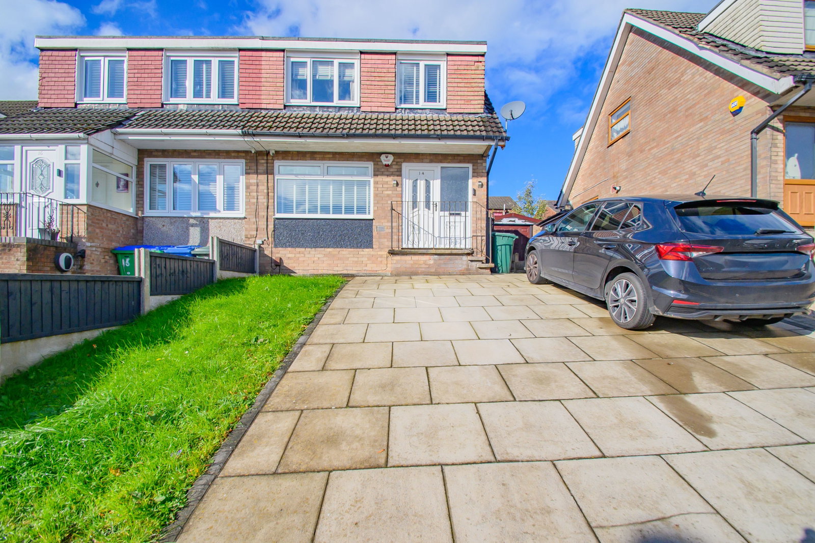 Semi Detached House for sale in Heywood, Avon Road, Summit, 1129 m²