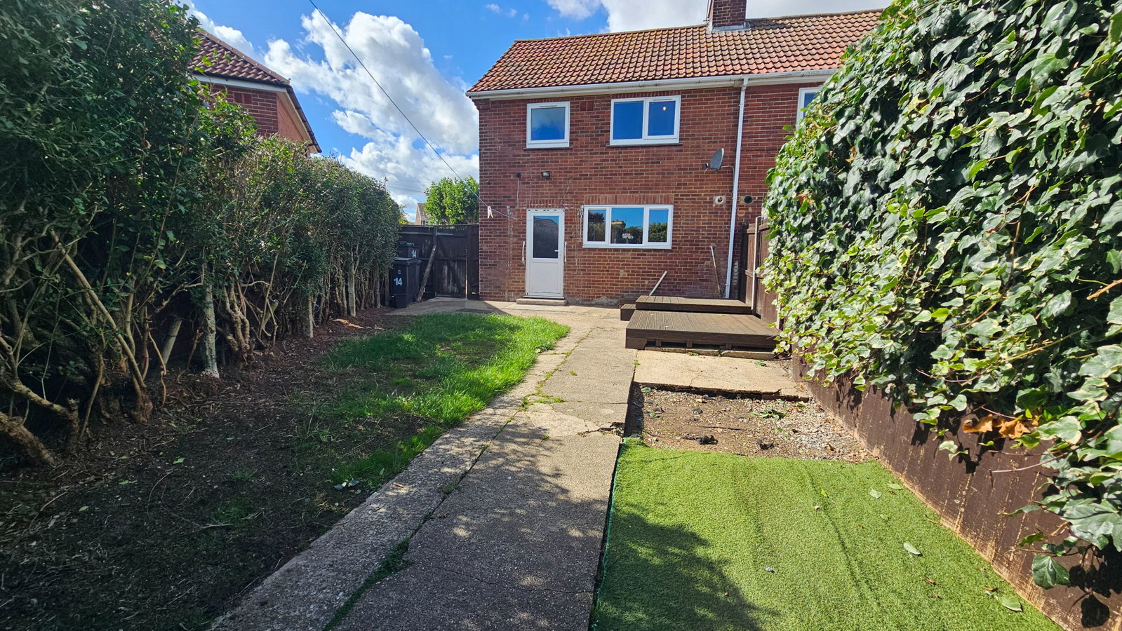 Semi Detached House for sale in Deal, Redsull Avenue, Deal, CT14 9HU