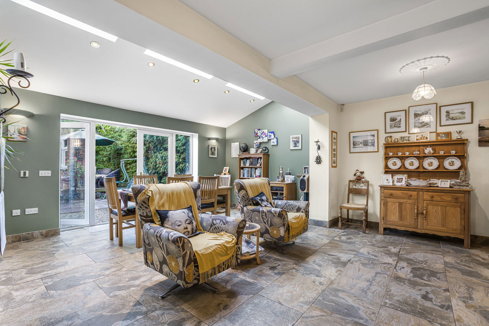 Detached House for sale in Gloucester, Tuffley Avenue, Gloucester, GL1 5