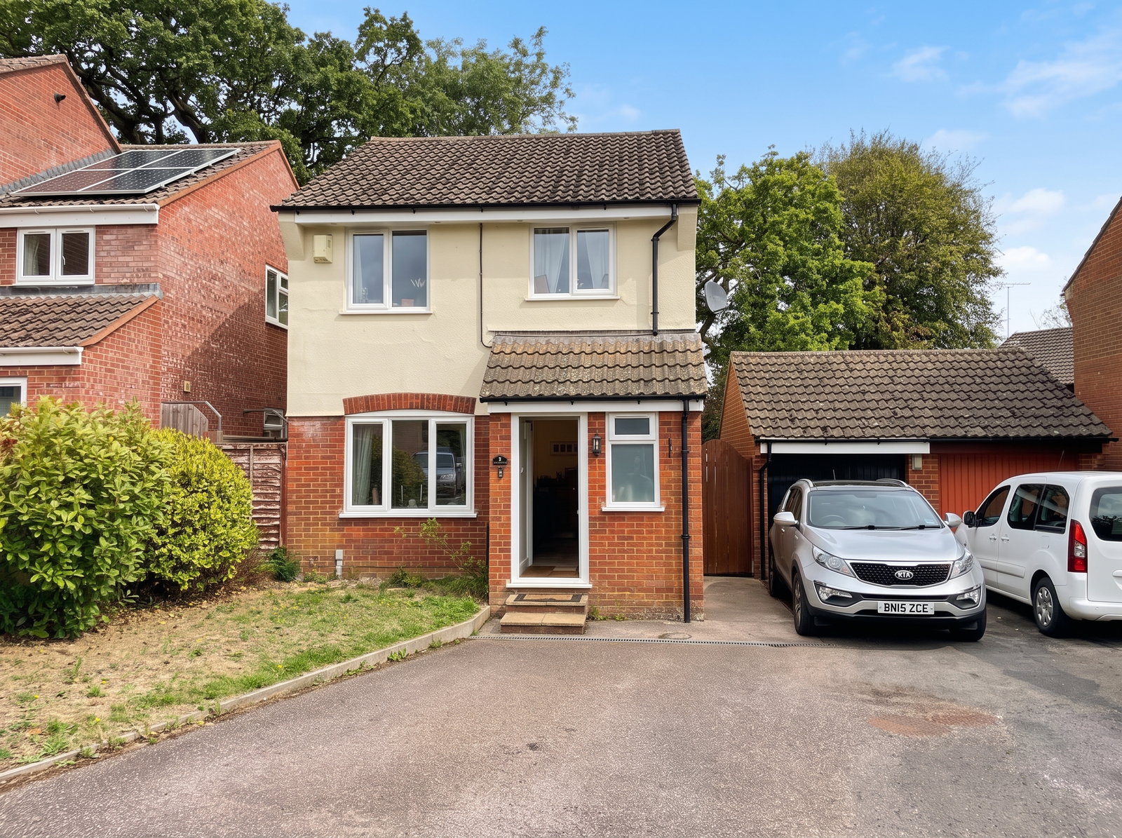 Detached House for sale in Cullompton, Head Weir Road, Cullompton, EX15 1NN