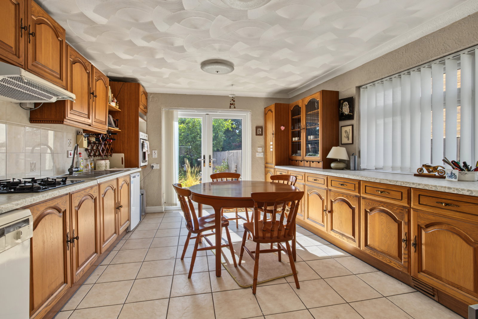 End Of Terrace House for sale in Hornchurch, Diban Avenue, Elm Park, RM12 4YH, 1076 m²