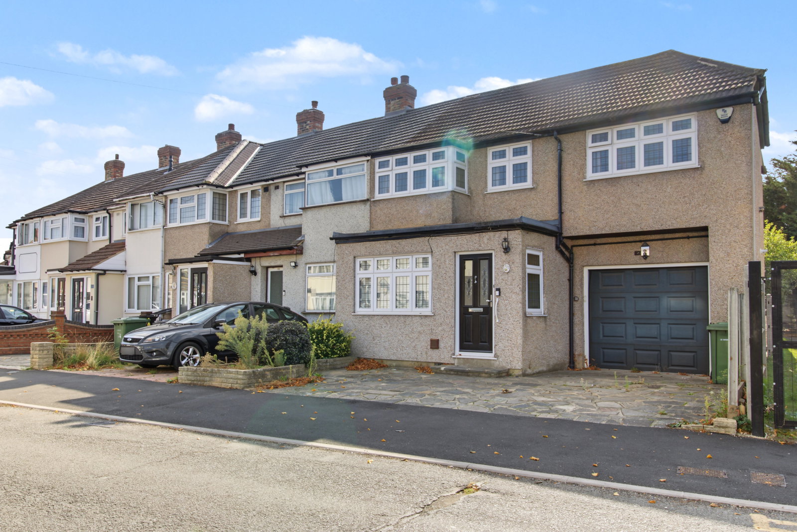 End Of Terrace House for sale in Hornchurch, Diban Avenue, Elm Park, RM12 4YH, 1076 m²