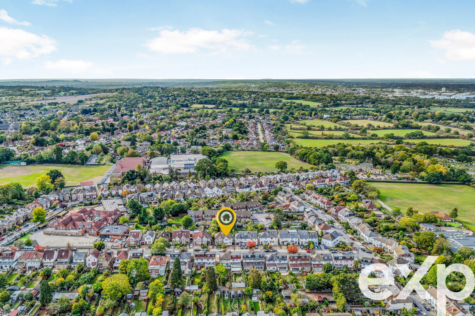Semi Detached House for sale in Barnet, Wentworth Road | Barnet | EN5, 1076 m²