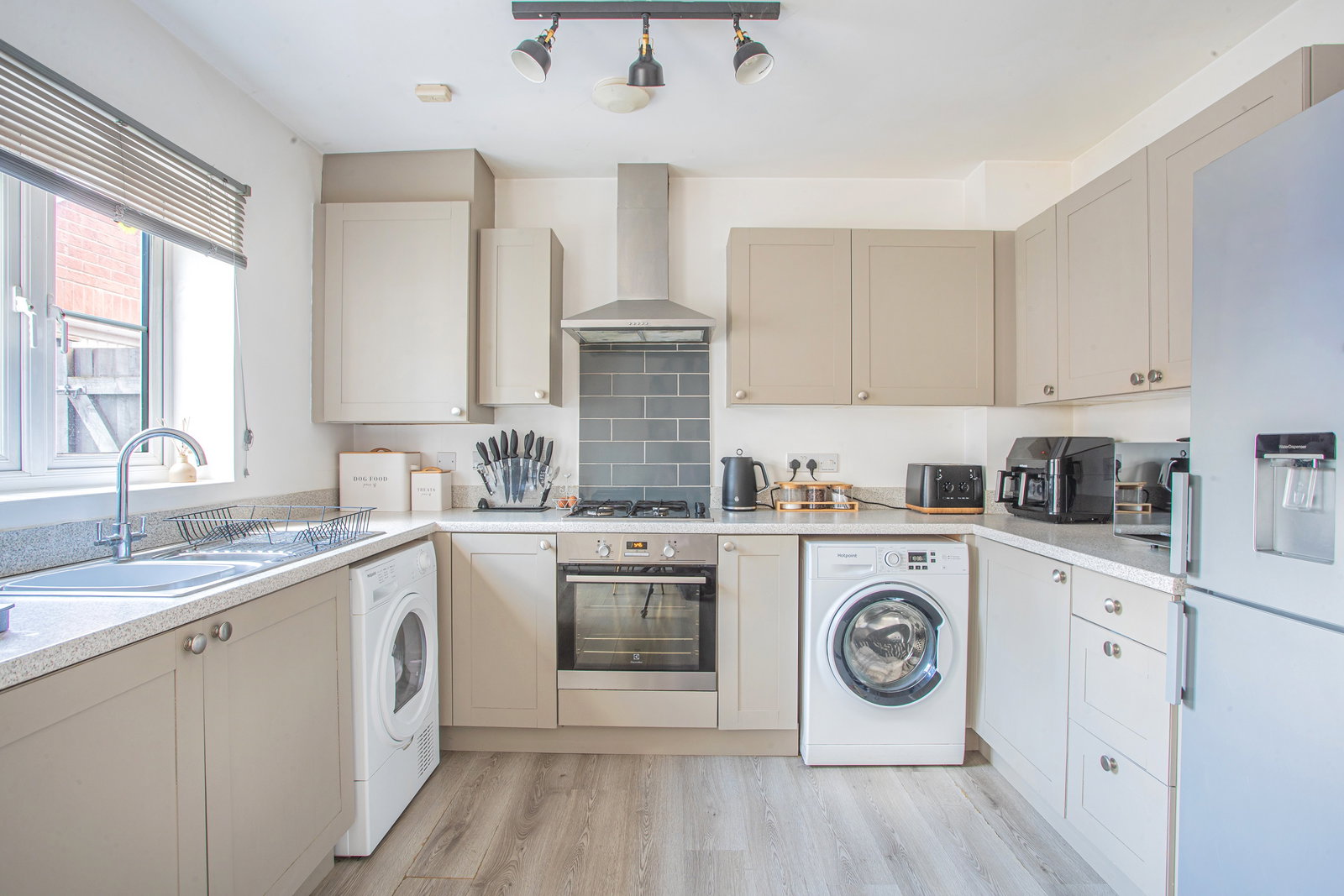 Semi Detached House for sale in Melksham, Linnet Lane, Melksham
