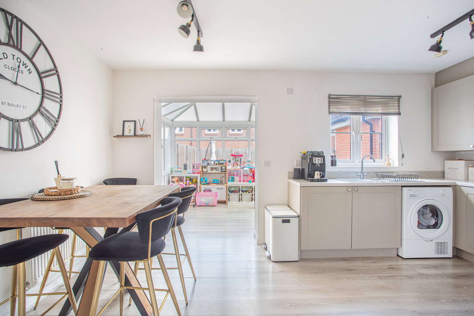 Semi Detached House for sale in Melksham, Linnet Lane, Melksham