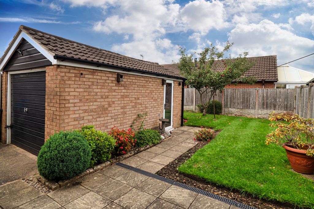 Bungalow for sale in Nottingham, Westbourne Road, Underwood, Nottingham, NG16 5EG