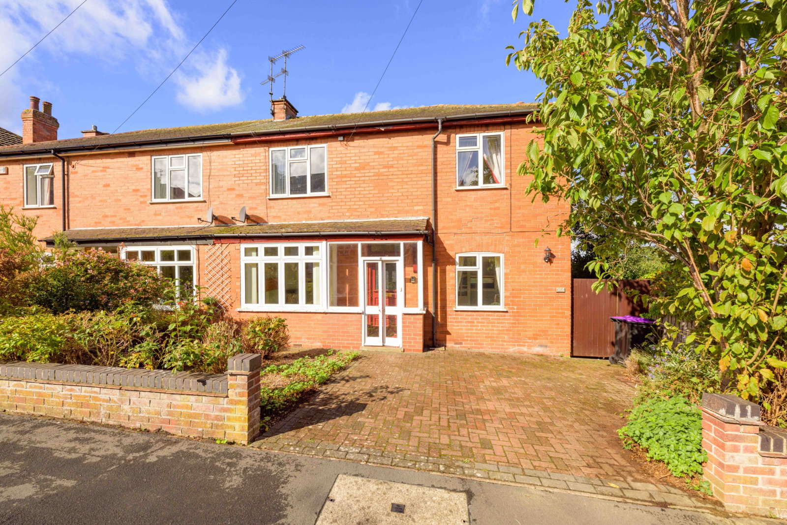 Semi Detached House for sale in Grantham, Wyndham Close in Grantham, 893 m²