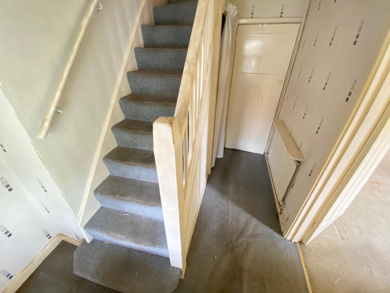 Semi Detached House for sale in Leicester, Dunstall Avenue, Leicester, LE3 3DN
