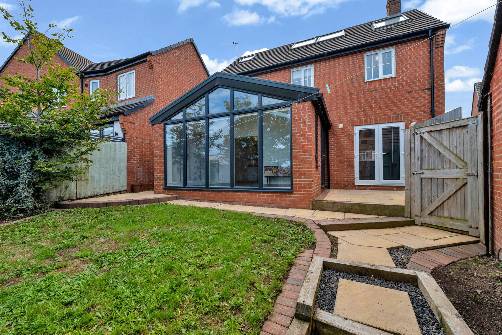 Detached House for sale in Leicester, Farmers Way, Rothley, LE7 7SN
