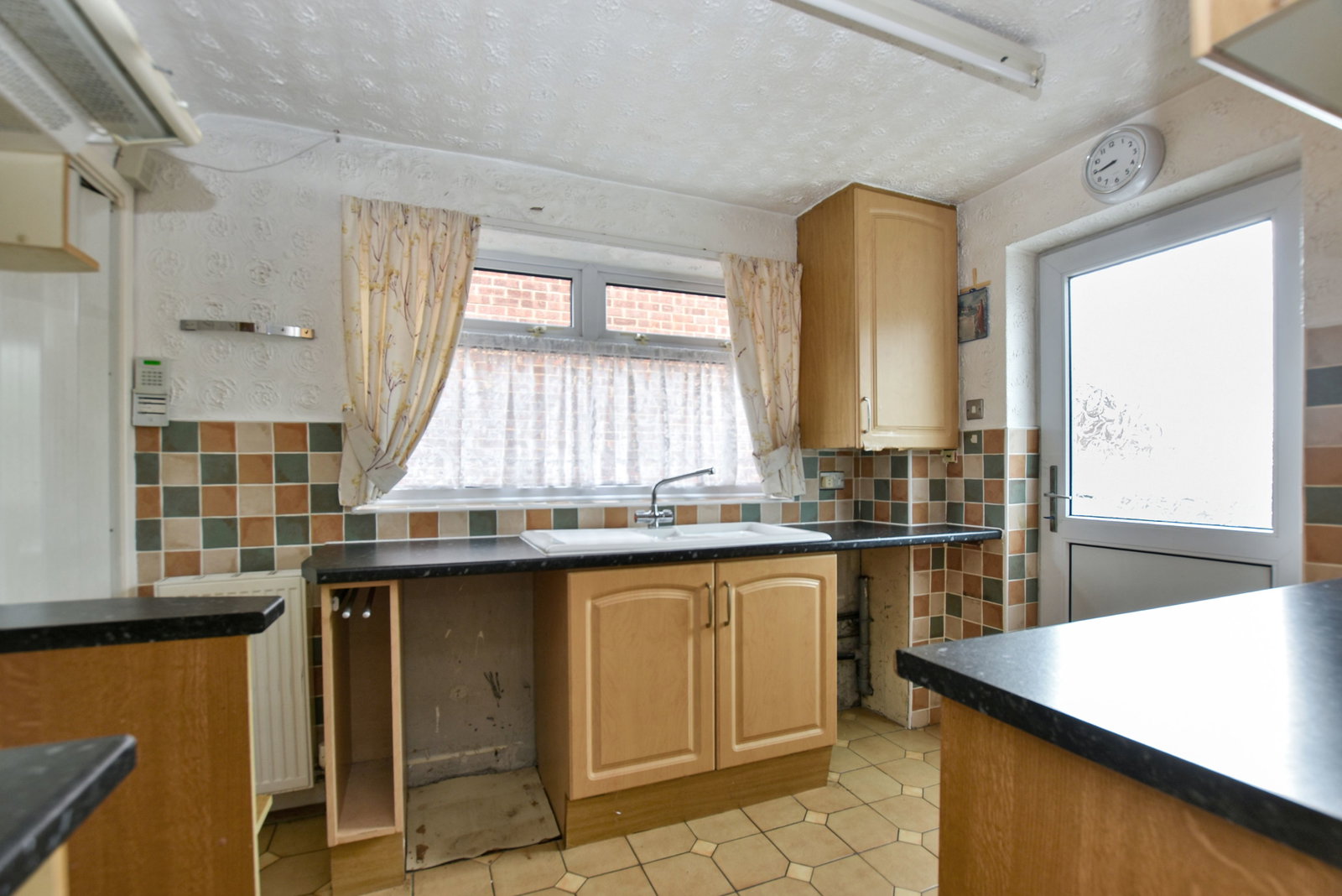 Detached House for sale in Leeds, Churchfield Road, ROTHWELL, Leeds LS26 0EJ