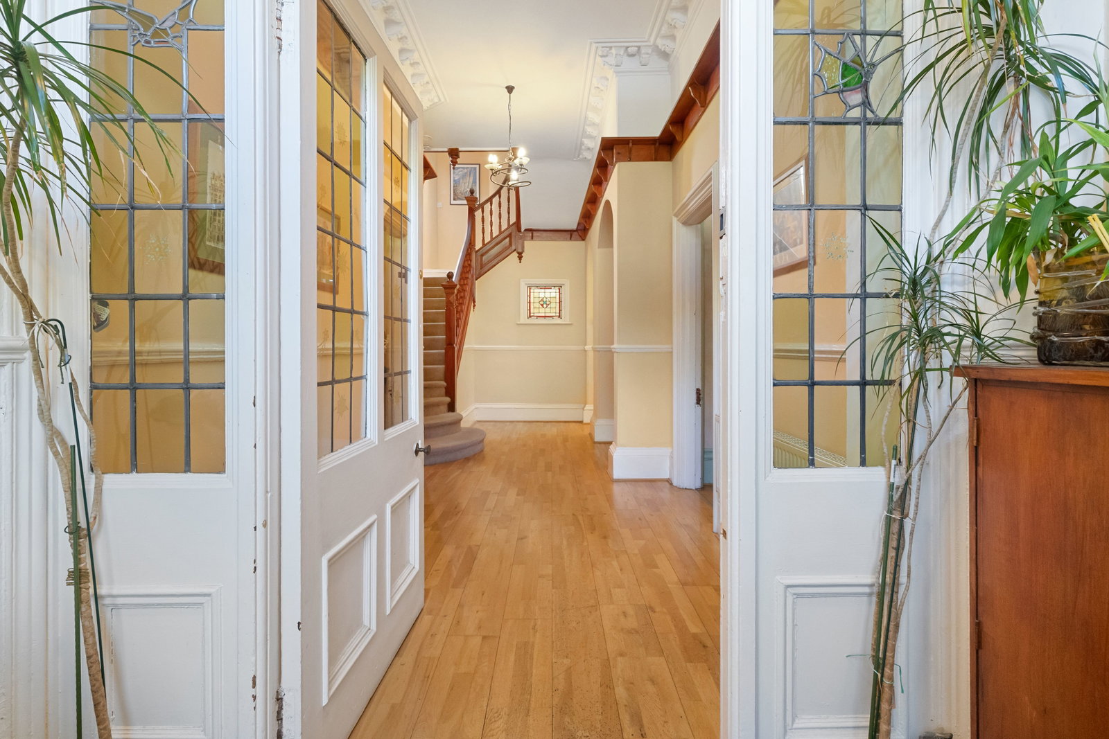 Semi Detached House for sale in Liverpool, Linnet Lane, Sefton Park, 5242 m²